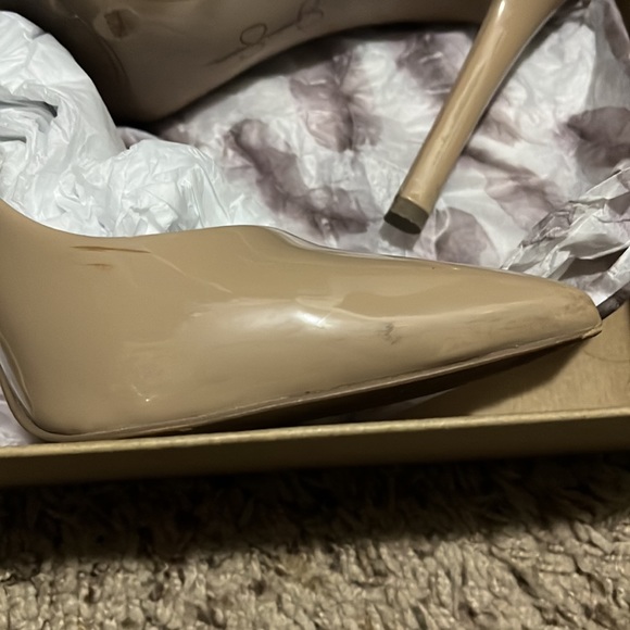 Heels - Picture 4 of 5
